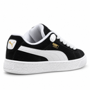 Puma Suede – Black White — vista traseira em diagonal
