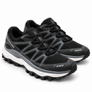 Tênis Salomon XT-6 Black/Black em estúdio, par