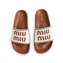 Chinelo Slid Miu Miu confort — foto em estúdio 06
