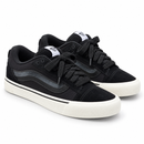Tênis V. KNu Old - Black/Off — par em três-quartos em fundo branco