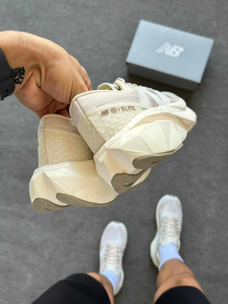 New balance FuelCell SC Elite v4 - Branco/Off