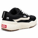 V. UltraRange Neo Unissex Black/Off em estúdio branco — posição 05