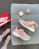 Nike Running - Nude/branco