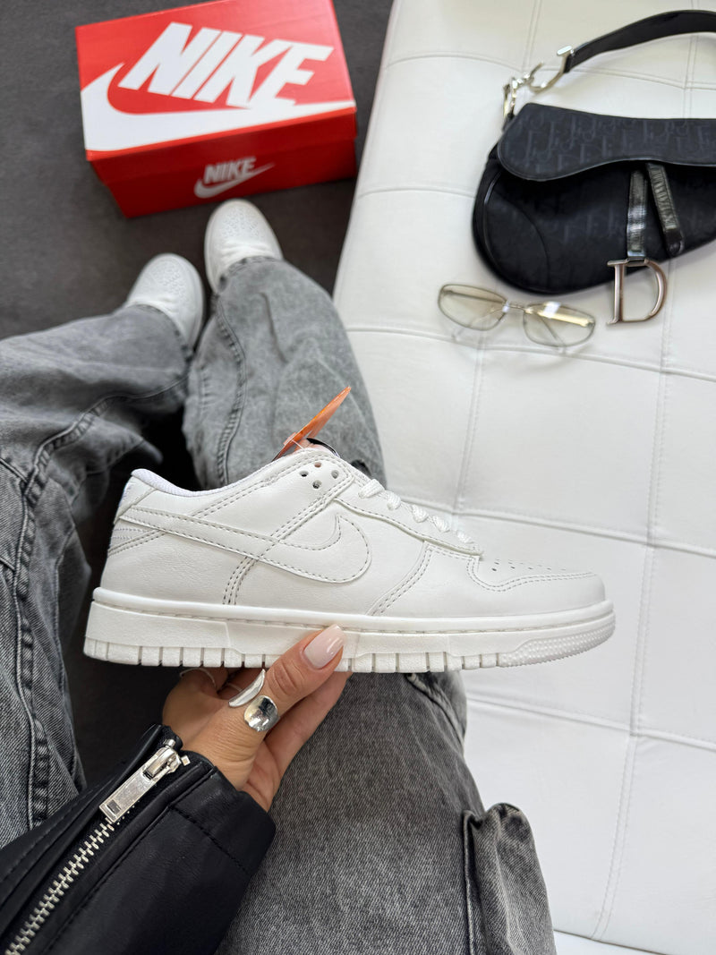 Nike Dunk low pro luxo - branco